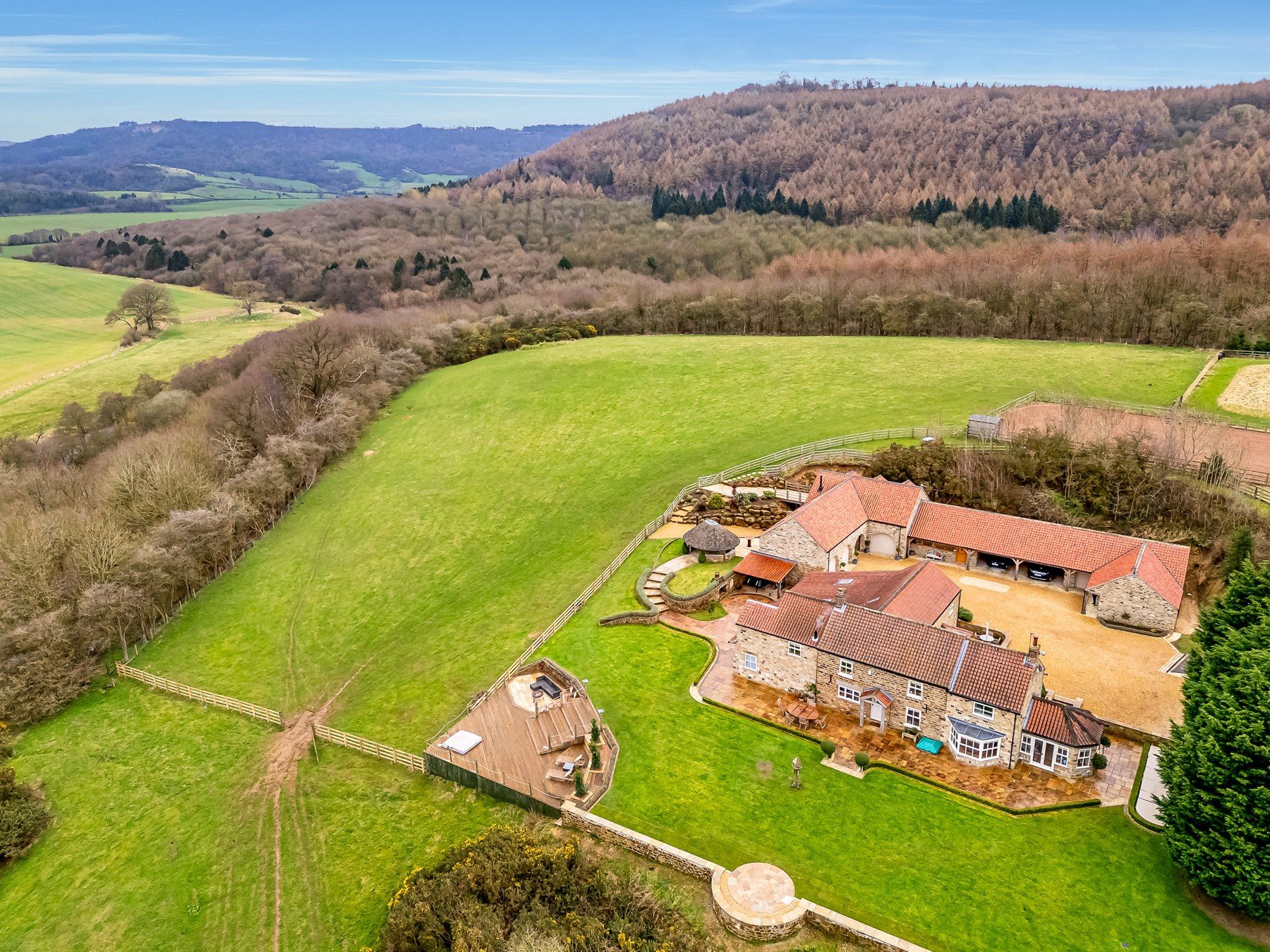 Woodland and fields around Osgoodby